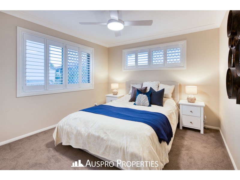 107 Hawthorn Circuit, Stretton QLD 4116
