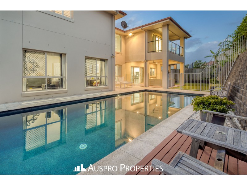 107 Hawthorn Circuit, Stretton QLD 4116