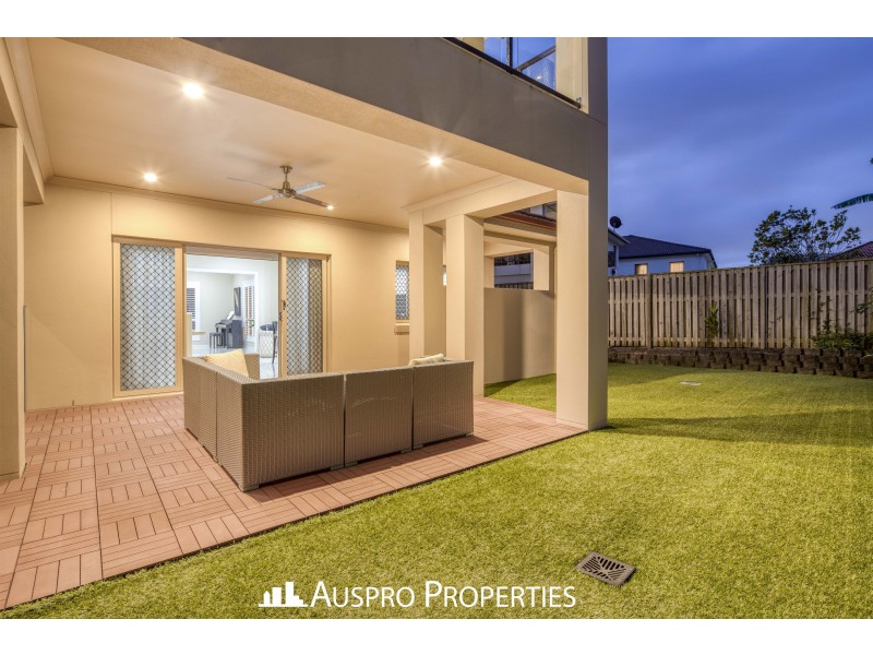107 Hawthorn Circuit, Stretton QLD 4116