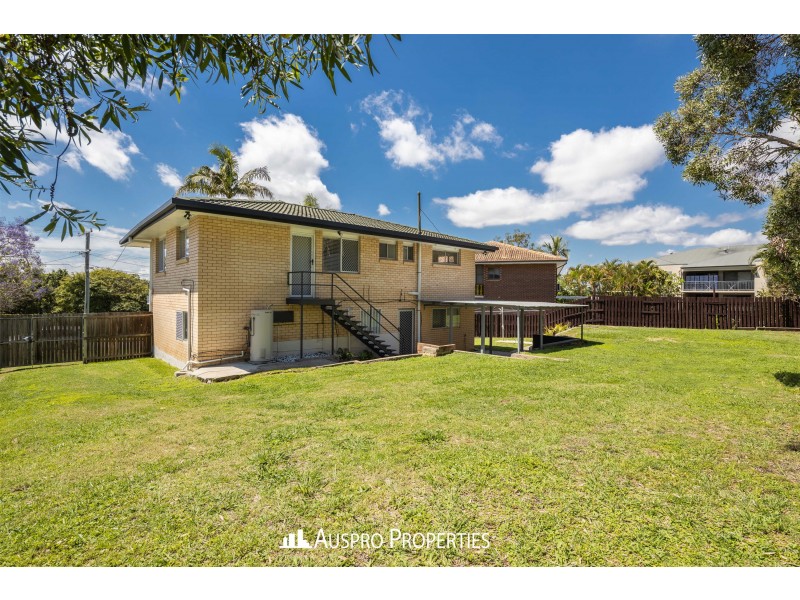 12 Le Grand Street, Macgregor QLD 4109