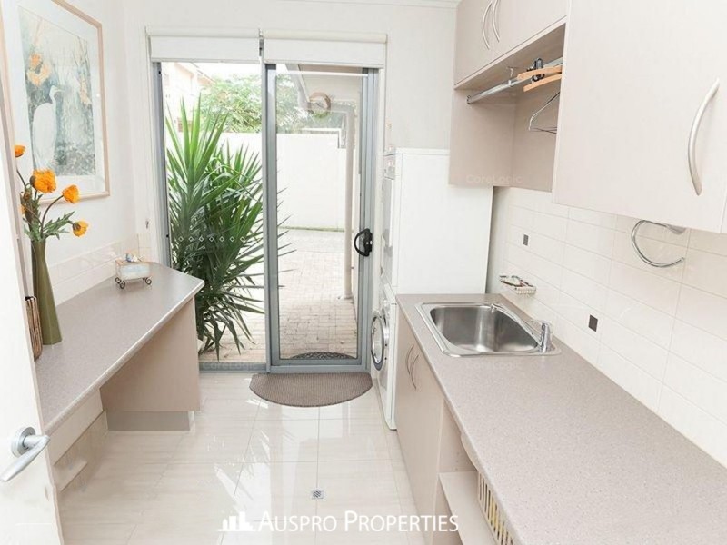 11 Penson St, Stretton QLD 4116