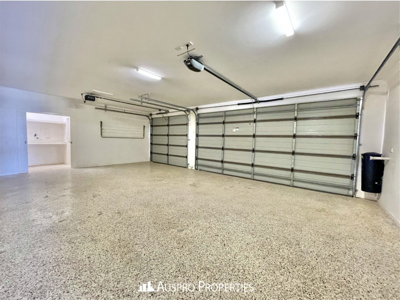 11 Penson St, Stretton QLD 4116