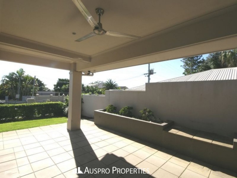 11 Penson St, Stretton QLD 4116