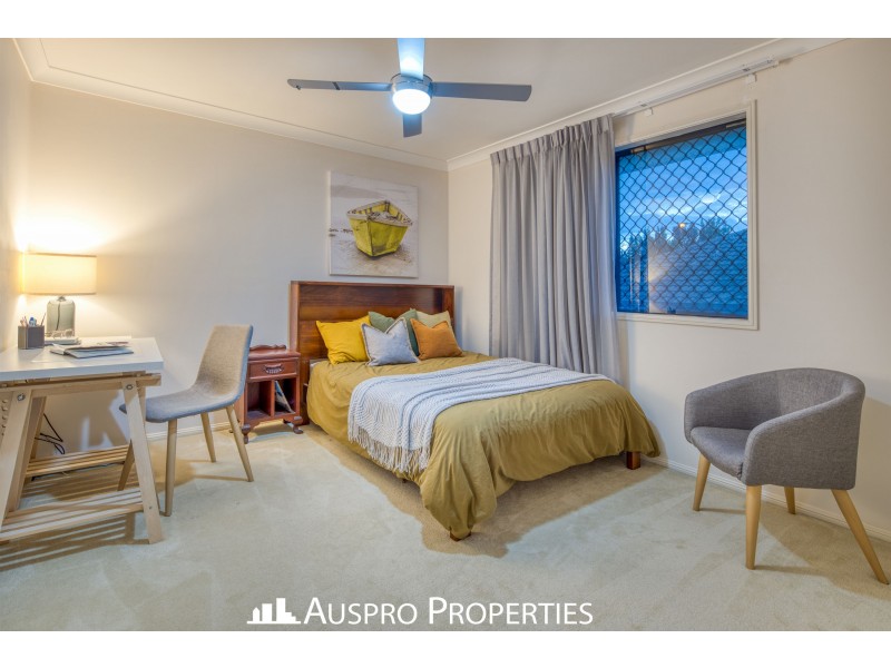 62 Birchwood Pl, Stretton QLD 4116