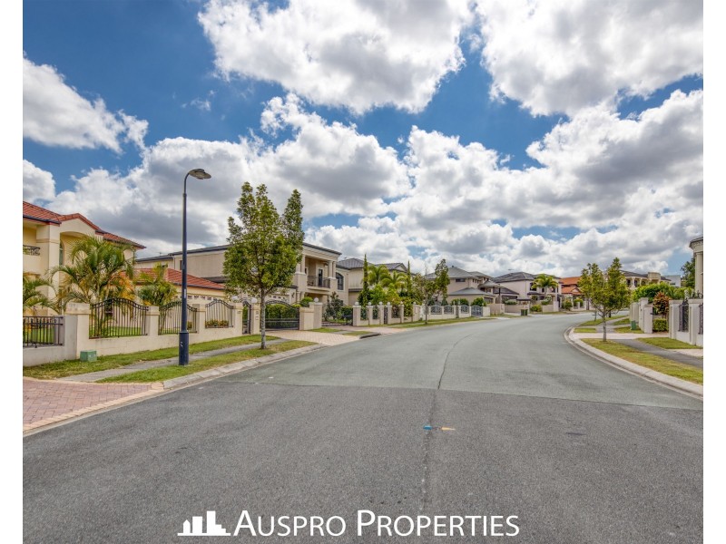 70 Elderbury Pl, Stretton QLD 4116