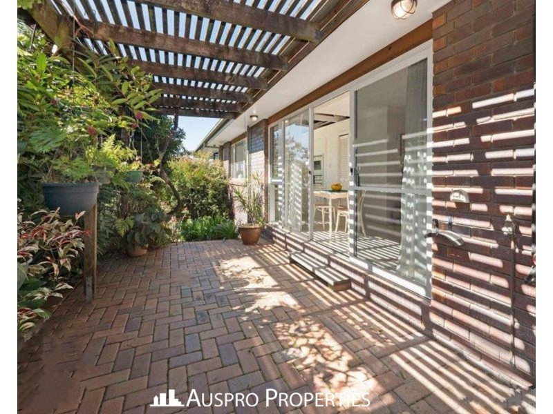 18 Firthshire Street, Mansfield QLD 4122
