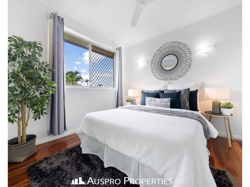 27 Copenhagen St, Wishart QLD 4122