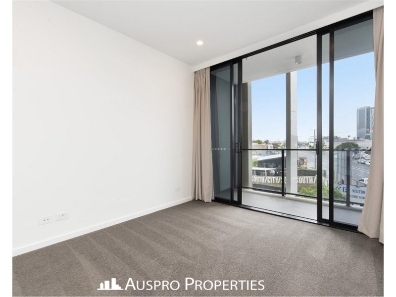 Unit 211 /148 Logan Road, Woolloongabba QLD 4102