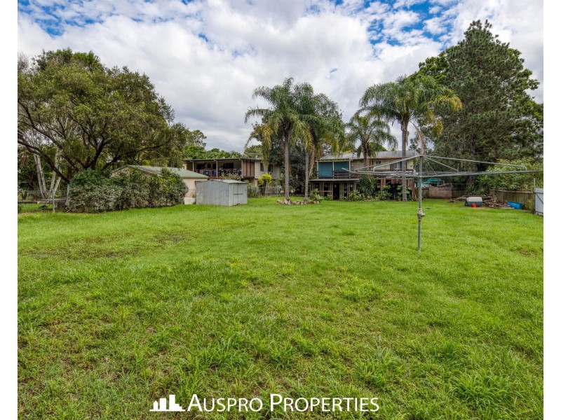 13 Meyers Street, Churchill QLD 4305