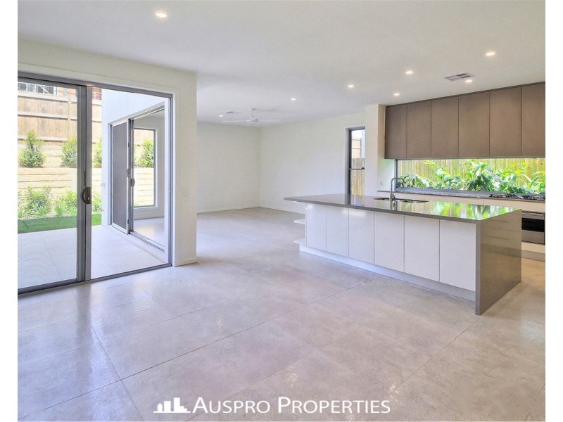 67 Ascent St, Rochedale QLD 4123