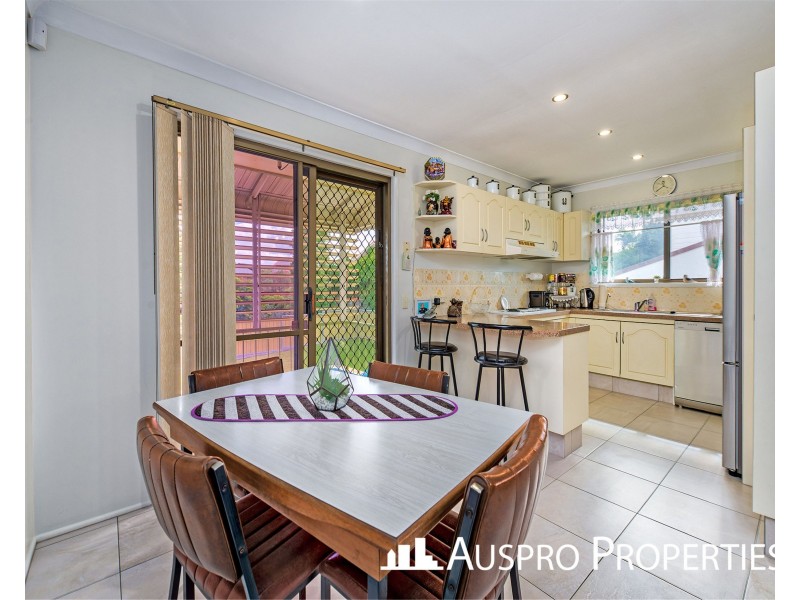 398 Warrigal Rd, Eight Mile Plains QLD 4113