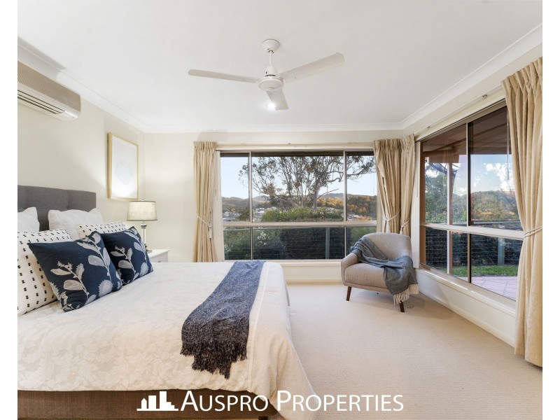 40 Sir Charles Holm Drive, Ormeau Hills QLD 4208