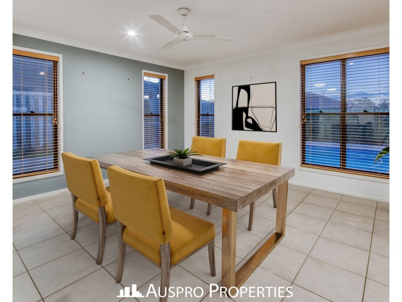 11 Watheroo Place, Parkinson QLD 4115