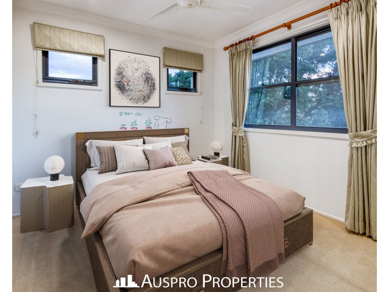 11 Watheroo Place, Parkinson QLD 4115