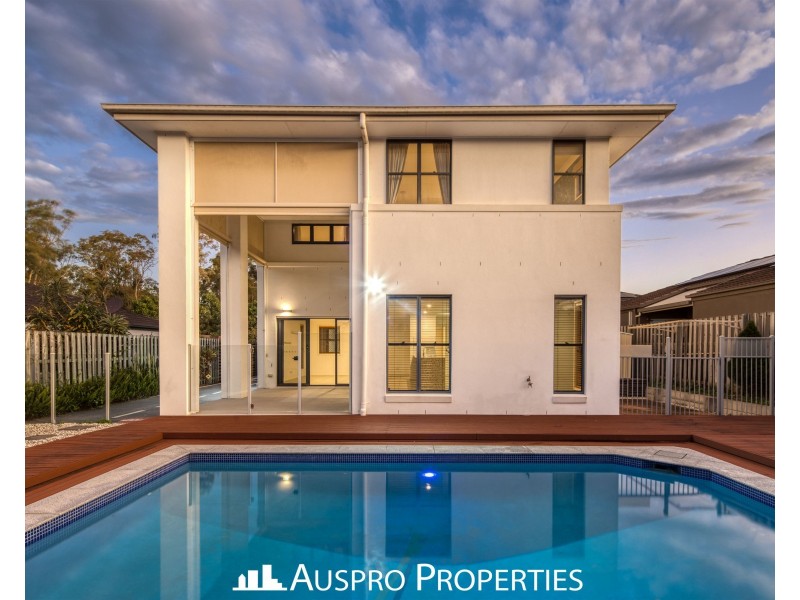 11 Watheroo Place, Parkinson QLD 4115