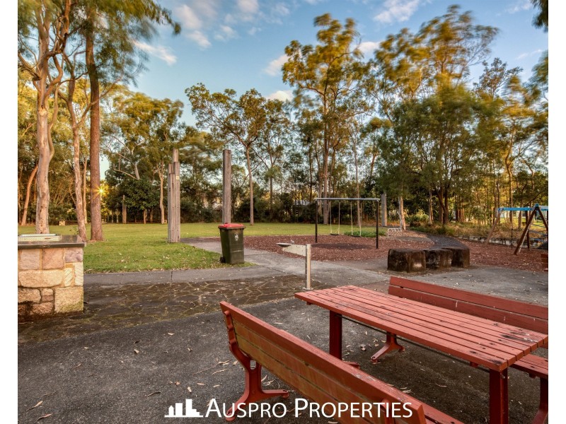 11 Watheroo Place, Parkinson QLD 4115