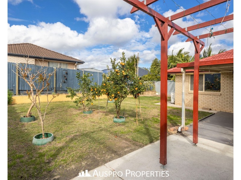 110 Lamberth Road, Regents Park QLD 4118