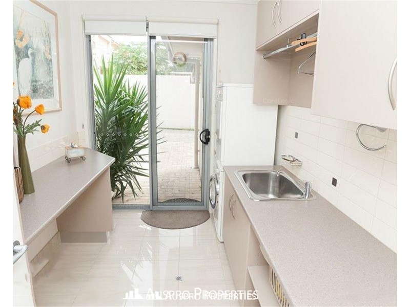 11 Penson St, Stretton QLD 4116