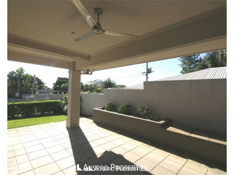 11 Penson St, Stretton QLD 4116