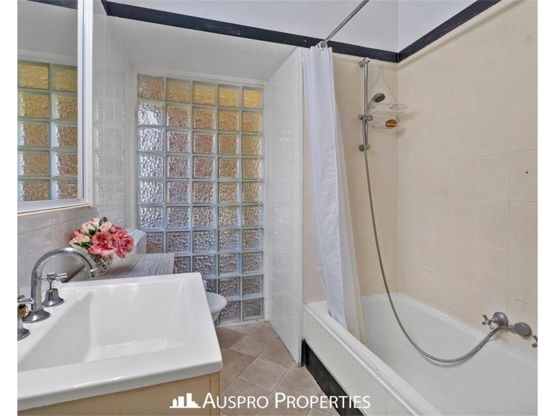 40 Hubner Rd, Park Ridge QLD 4125
