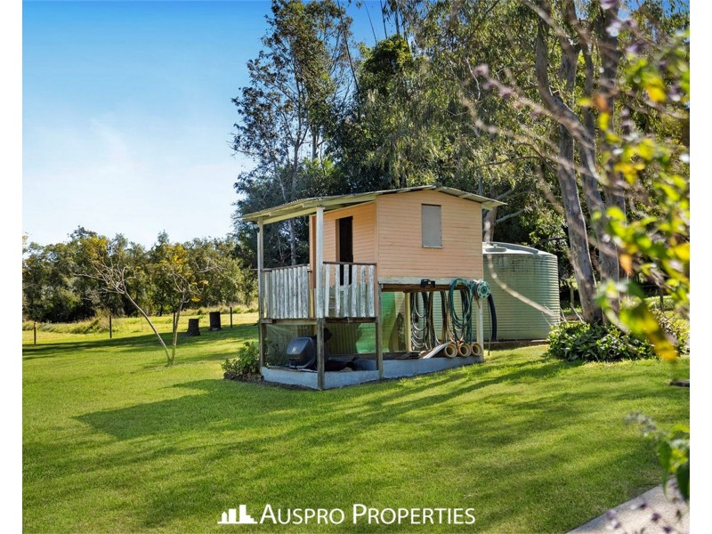 40 Hubner Rd, Park Ridge QLD 4125