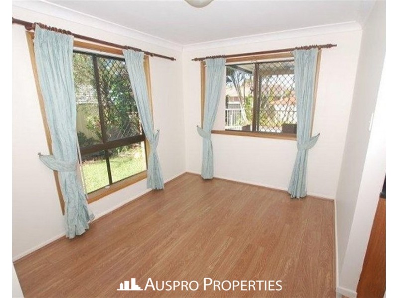 17 Kurru Street, Eight Mile Plains QLD 4113