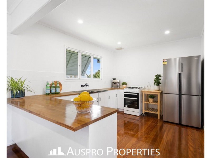 24 Benedict St, Wavell Heights QLD 4012