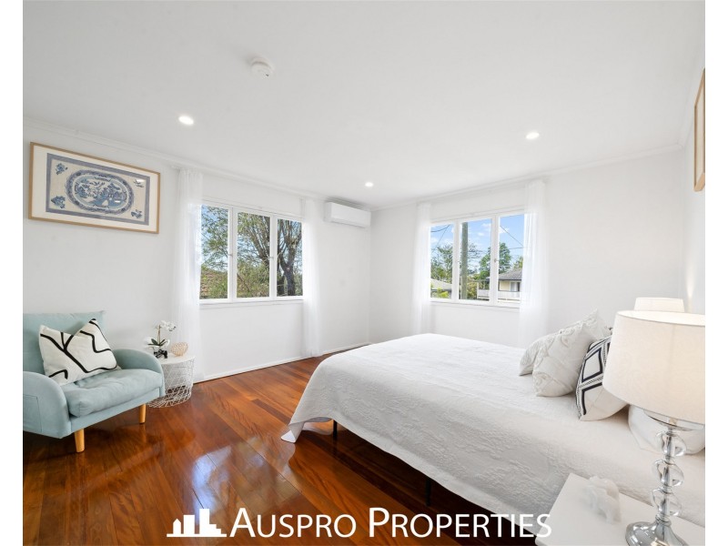 24 Benedict St, Wavell Heights QLD 4012