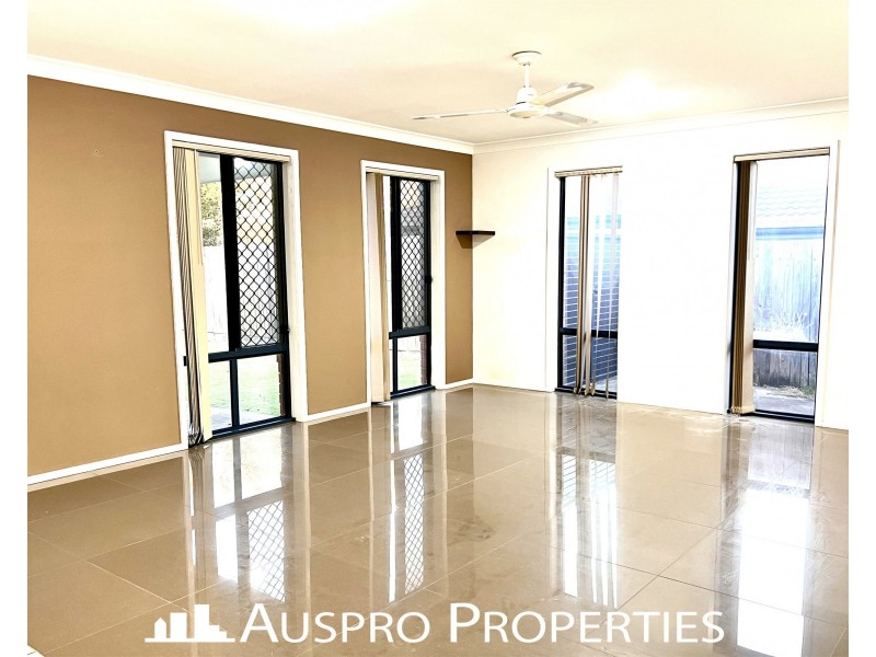14 Mapelton Cct, Parkinson QLD 4115