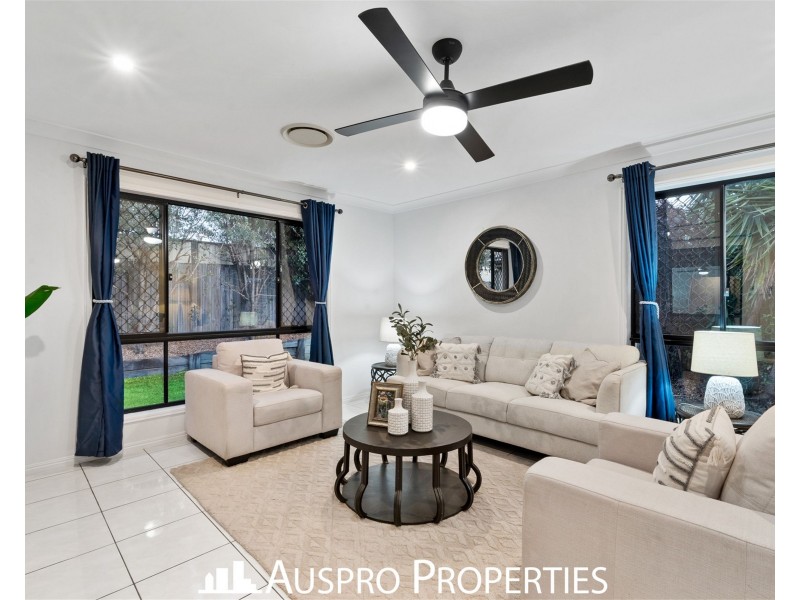 13 Girraween Cr, Parkinson QLD 4115