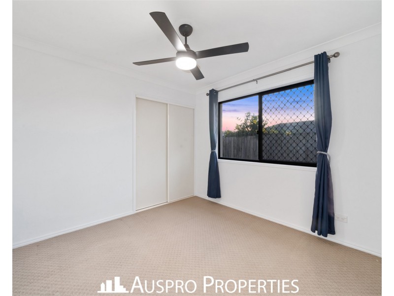 13 Girraween Cr, Parkinson QLD 4115