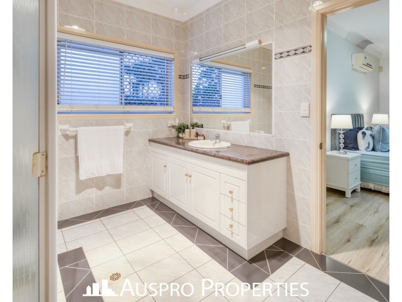 13 Gibbins Street, Sunnybank Hills QLD 4109