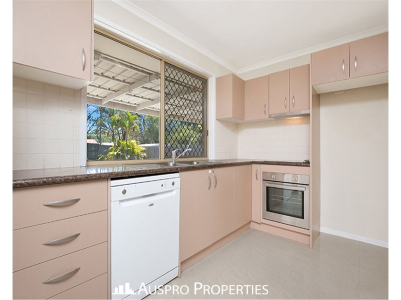 30 Ammons St, Browns Plains QLD 4118