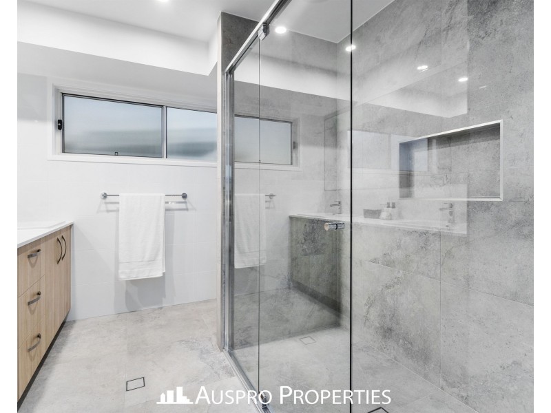 144 Armstrong Road, Cannon Hill QLD 4170