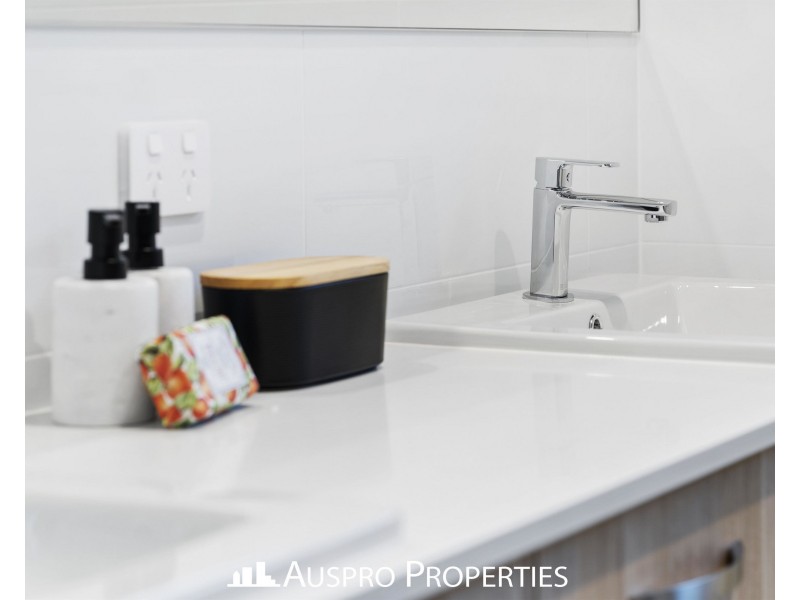 144 Armstrong Road, Cannon Hill QLD 4170