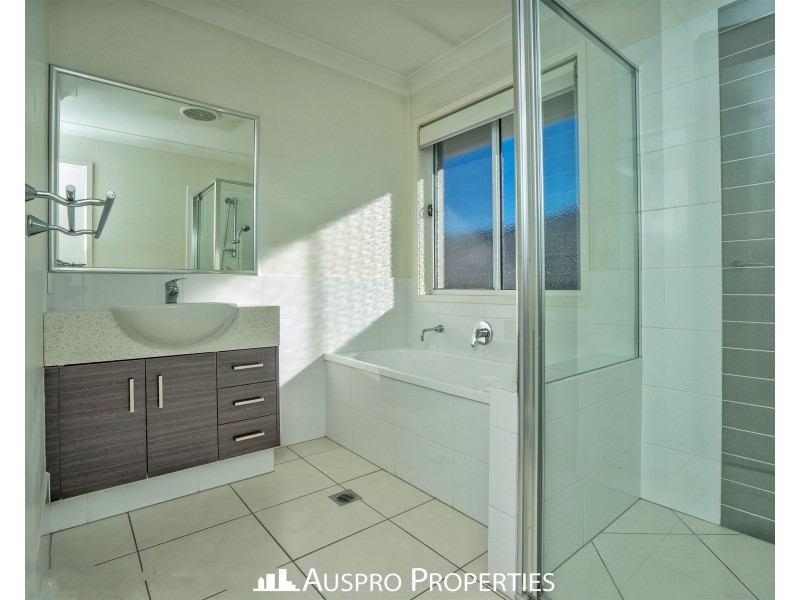 30 Nova Street, Waterford QLD 4133