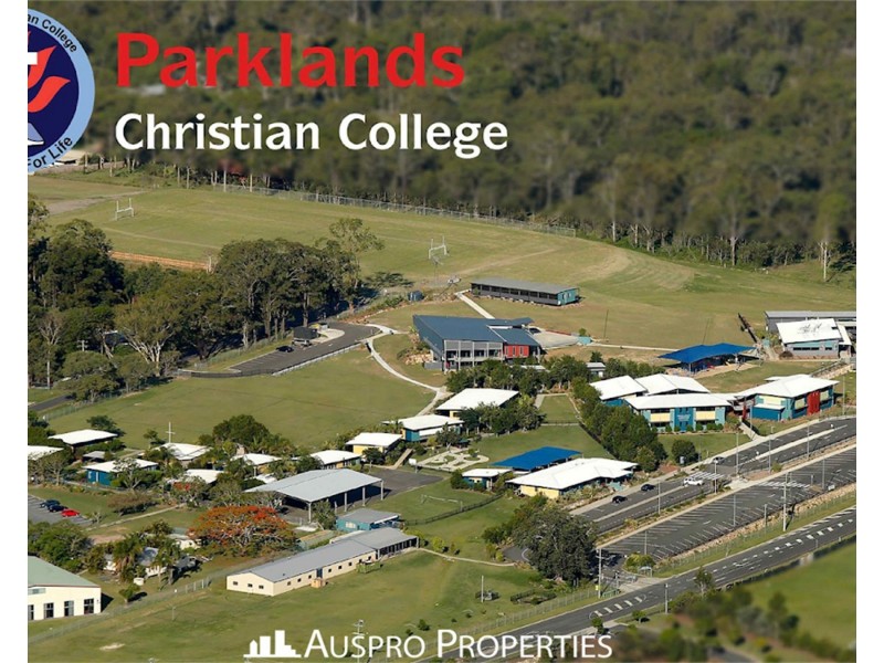204 Beaumont Rd, Park Ridge QLD 4125
