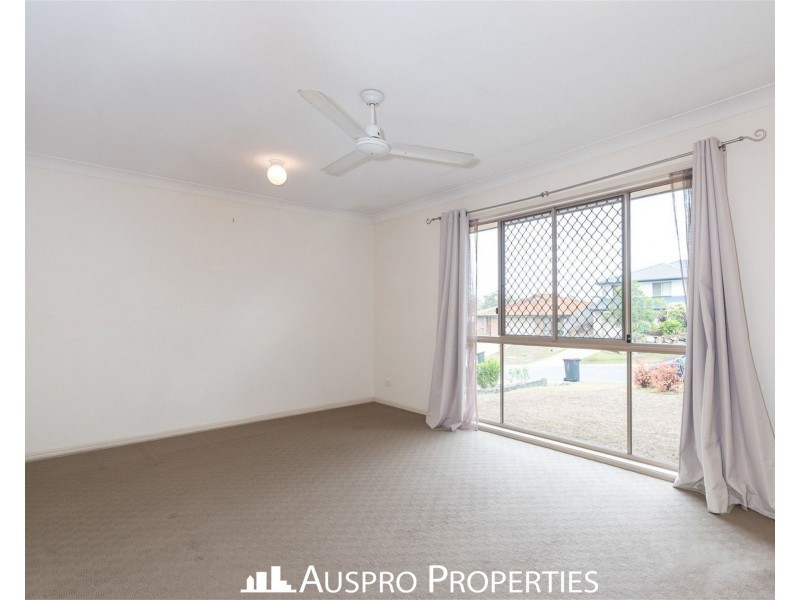 8 Appleton Street, Carindale QLD 4152