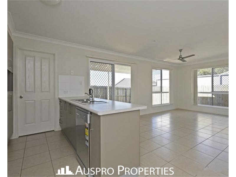 6 Louise Court, Eagleby QLD 4207
