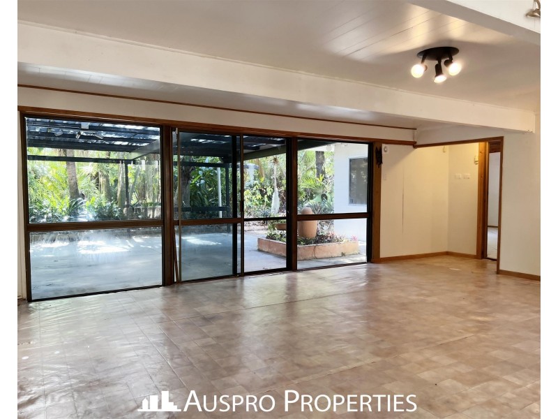 20 Lindenthal Road, Park Ridge QLD 4125