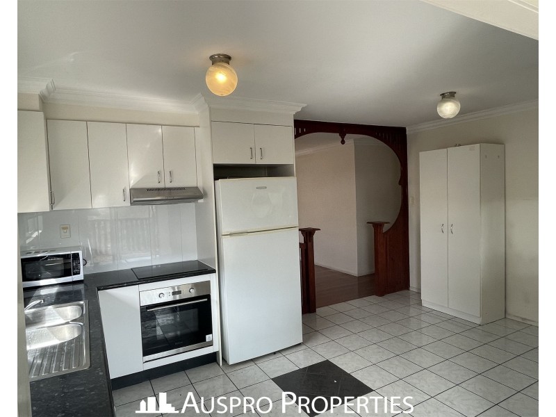 248 Mount Gravatt-Capalaba Road, Wishart QLD 4122