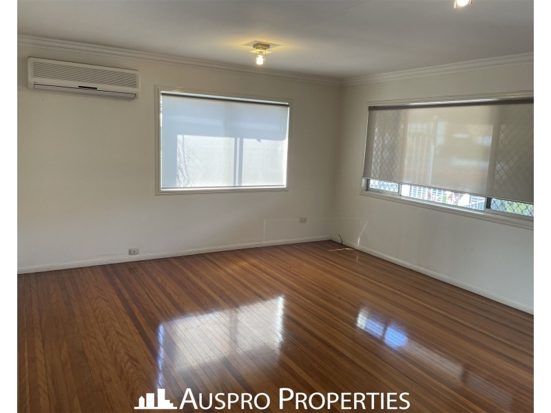 248 Mount Gravatt-Capalaba Road, Wishart QLD 4122