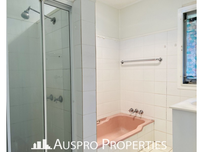 8 Caloma Street, Underwood QLD 4119