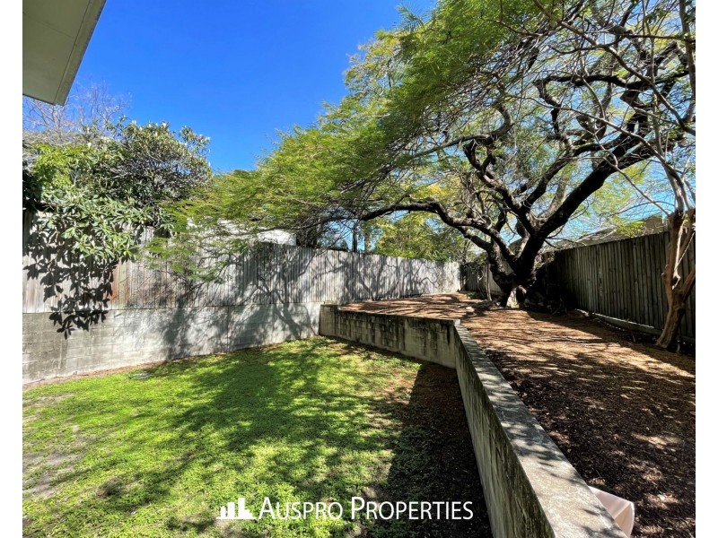 Unit 1 25 Park Rd, Yeronga QLD 4104