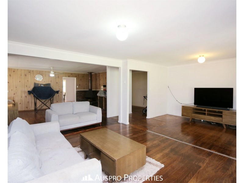 156 Esky Road, Pallara QLD 4110