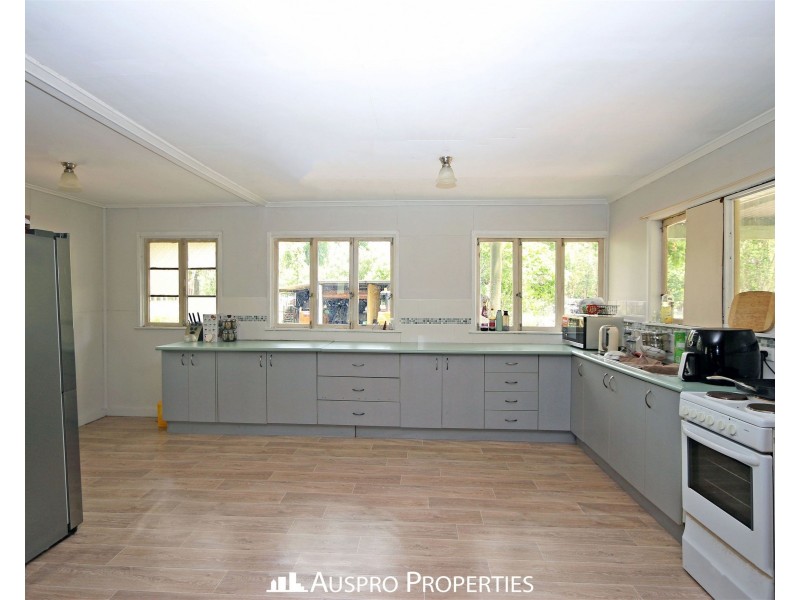 156 Esky Road, Pallara QLD 4110