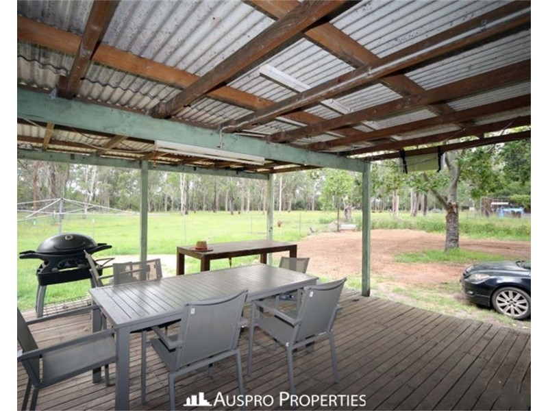 156 Esky Road, Pallara QLD 4110