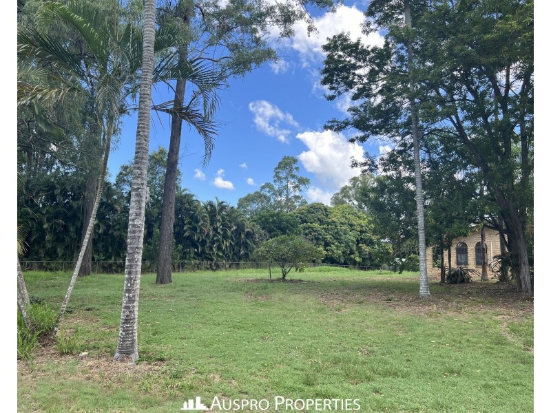 55 Crest Road, Greenbank QLD 4124