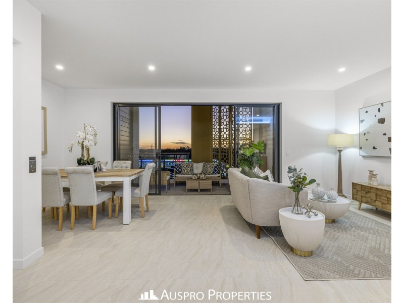 577 Warrigal Road, Eight Mile Plains QLD 4113