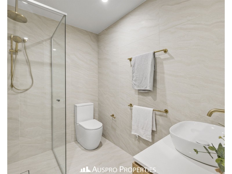 577 Warrigal Road, Eight Mile Plains QLD 4113